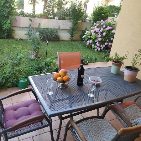 Spacious Apartment With Big Garden Near Beach Split Bagian luar foto